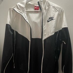 size M mint condition
